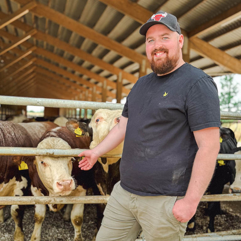 Storfebonde Andreas Lydigh. Grimslöv i Sverige, 2025