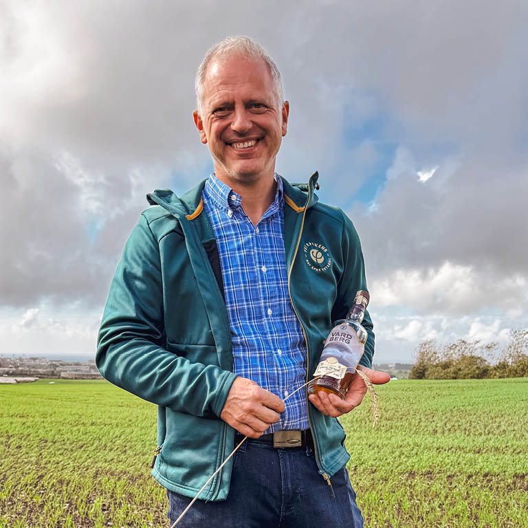 Jon Lea. Svedjerug hos Ystepikene. Varhaug 2025